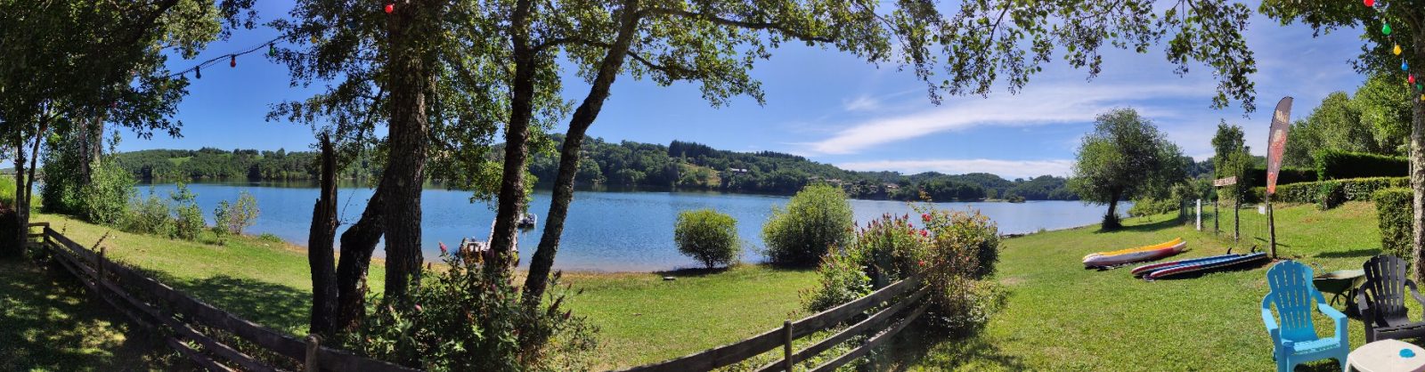 Le lac depuis la terrasse du snack/bar